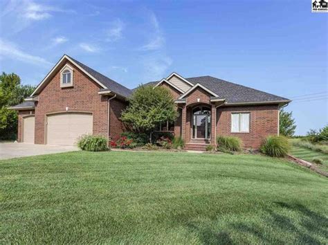 The Rent Zestimate for this Single Family is 2,102mo, which has increased by 110mo in the last 30 days. . Zillow hutchinson ks